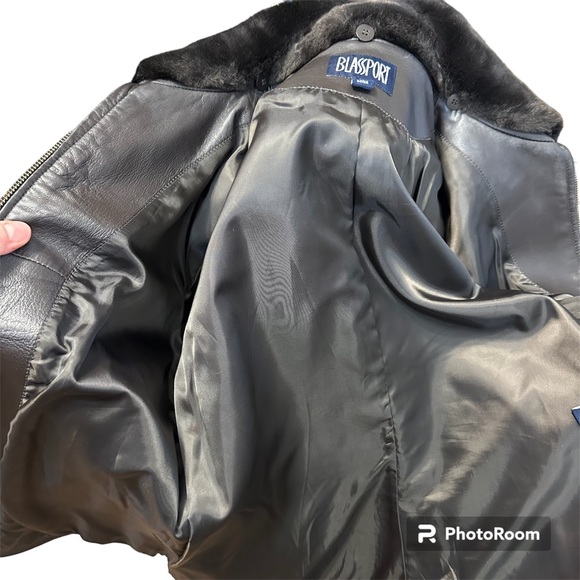 BLASSPORT small dark brown leather jacket with fur collar - Picture 6 of 7